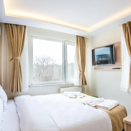 Отель Royal Bosphorus & Hamam