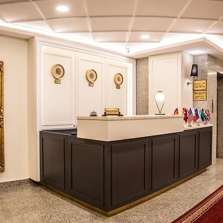 Royal Bosphorus & Hamam Отель